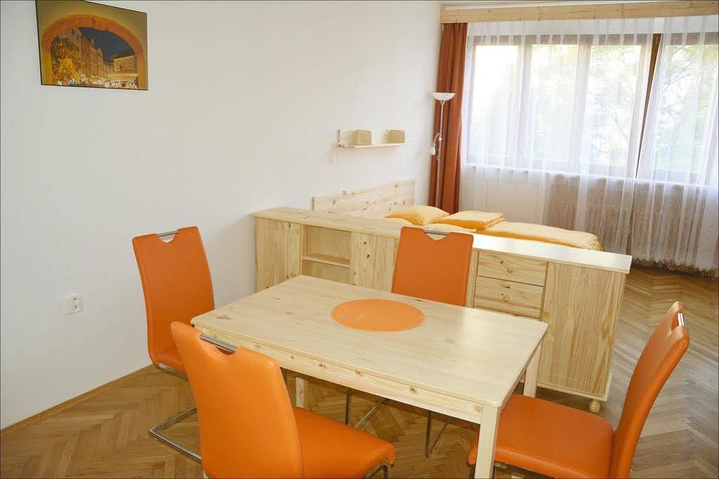 Apartmany Machek プラハ エクステリア 写真