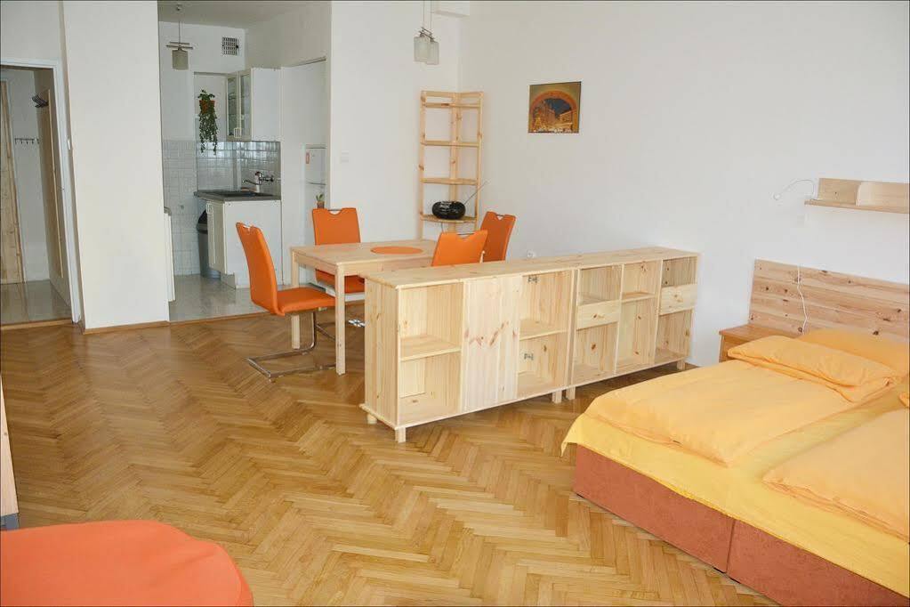Apartmany Machek プラハ エクステリア 写真